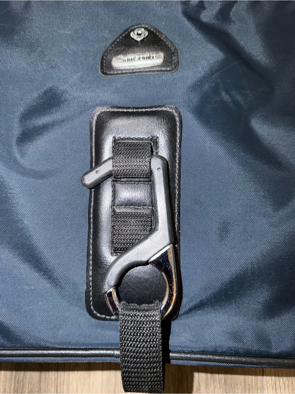 Samsonite Navy Travel Garment Bag with Shoulder Strap - Picture 3 of 15